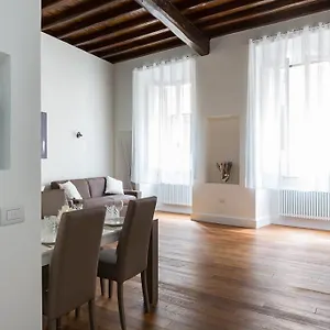  Apartment Campo Marzio Boutique Italy
